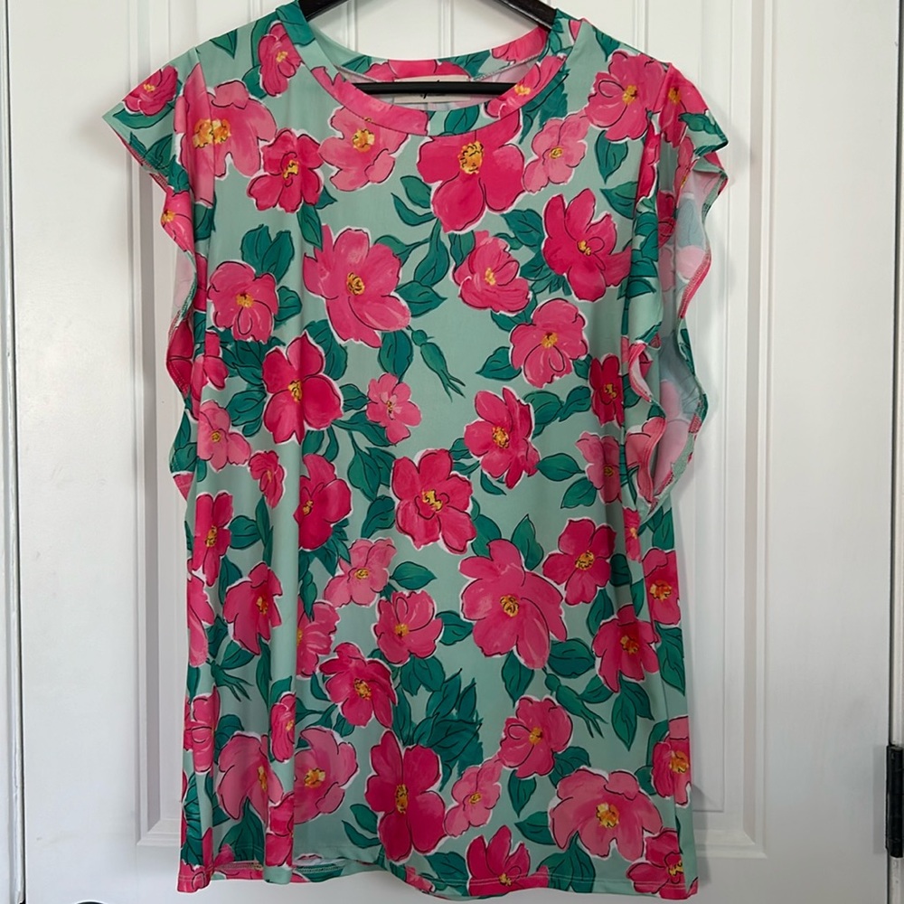 Mint green and bright pink floral summertime top size medium. Haptics brand!